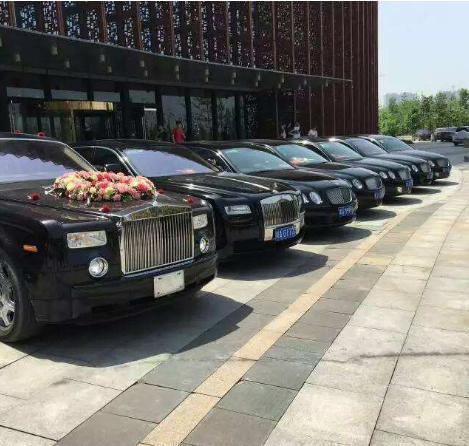 李先生婚車(chē)租賃
