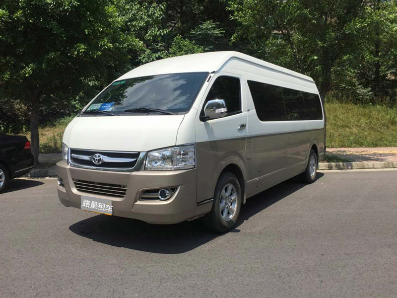 川藏線(xiàn)中巴車(chē)自駕游租車(chē)