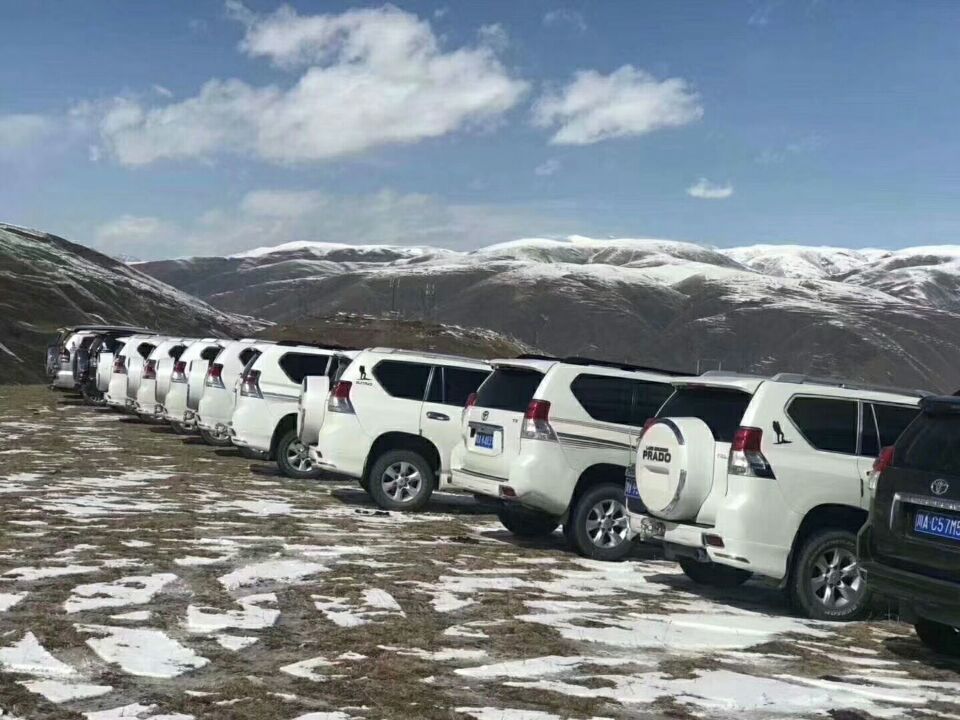 成都正規越野車(chē)租車(chē)公司