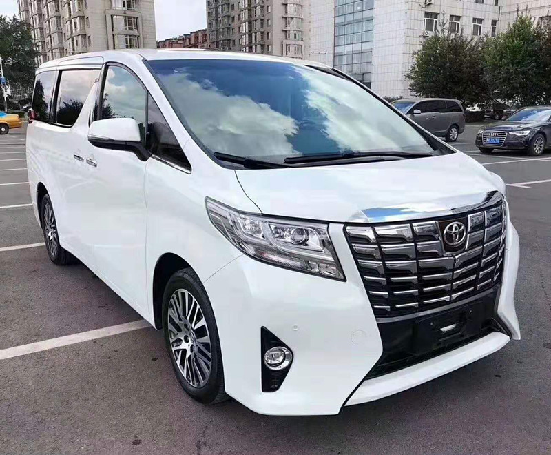 成都租車(chē)豐田埃爾法一天多少錢(qián)