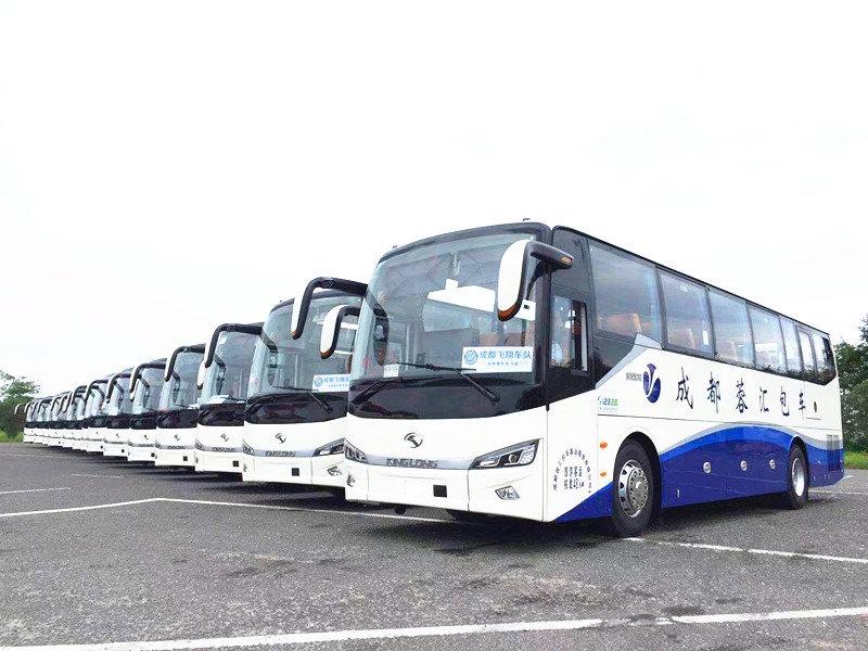 成都租大巴車(chē)39座帶不帶司機