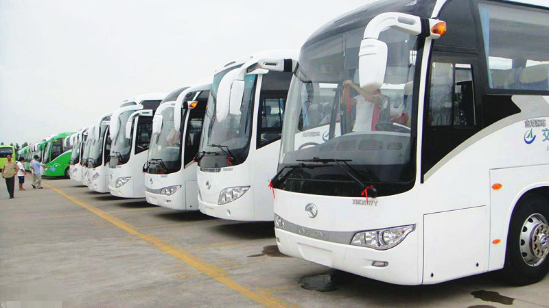 成都租大巴車(chē)一天多少錢(qián)