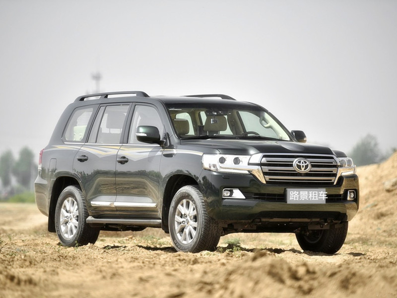 成都租車(chē)旅游自駕好還是帶司機租車(chē)更好