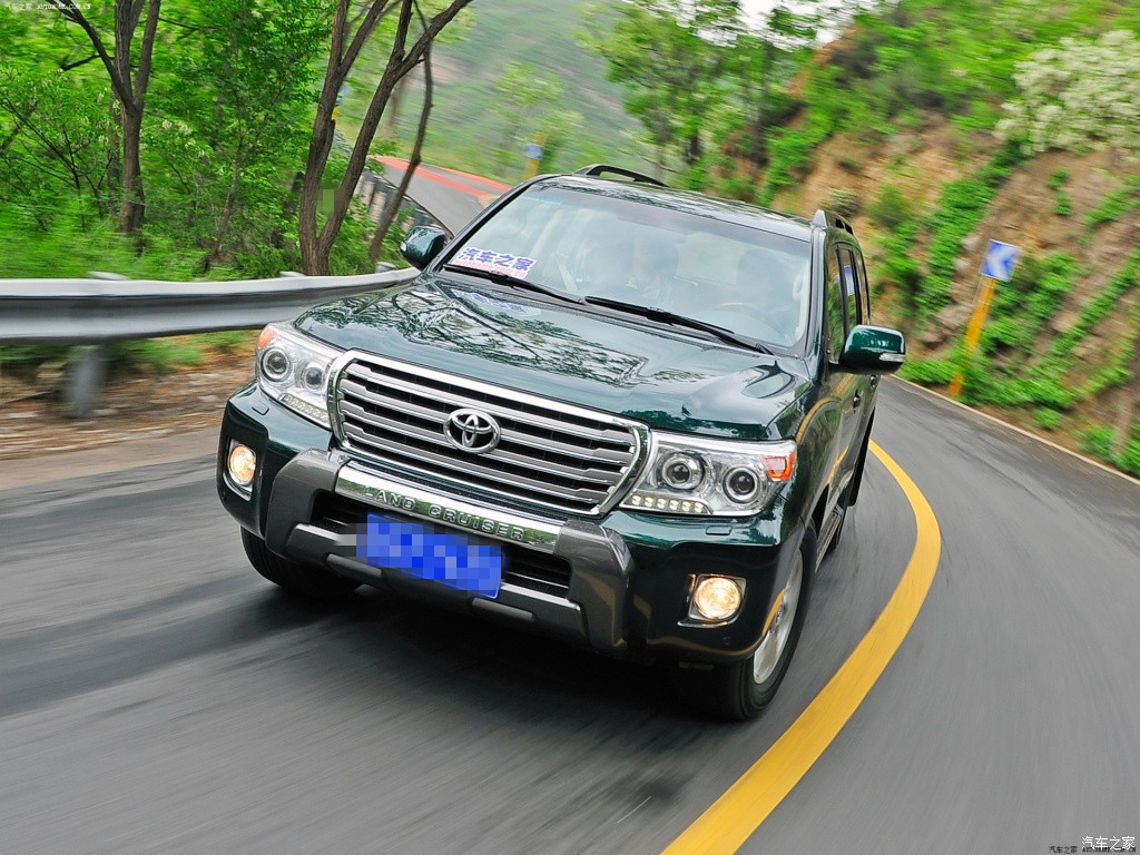 成都市內包車(chē)租車(chē)帶司機