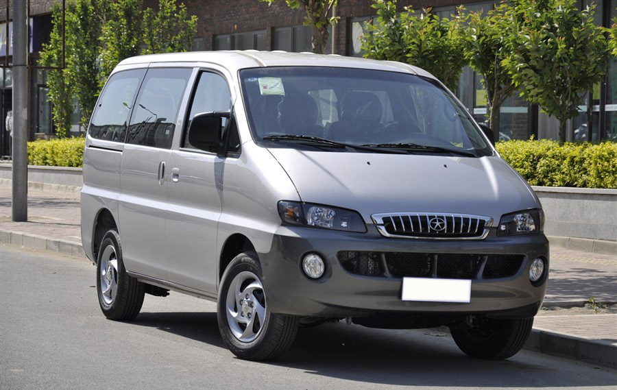 成都11座商務(wù)車(chē)租車(chē)一天多少錢(qián)，影響租車(chē)價(jià)格的因素