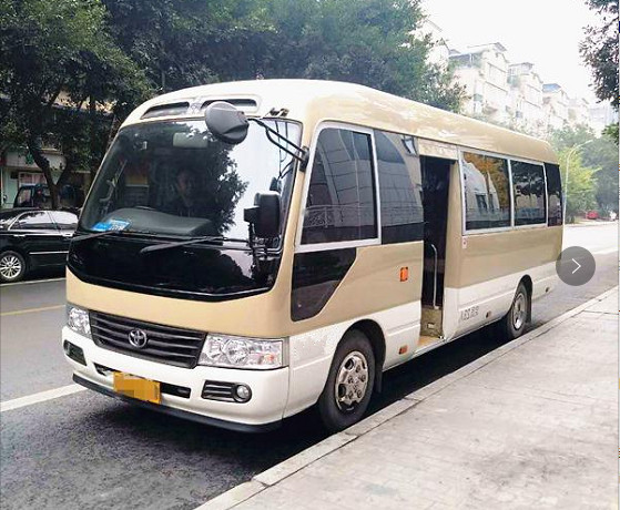 成都哪里有租中巴車(chē)